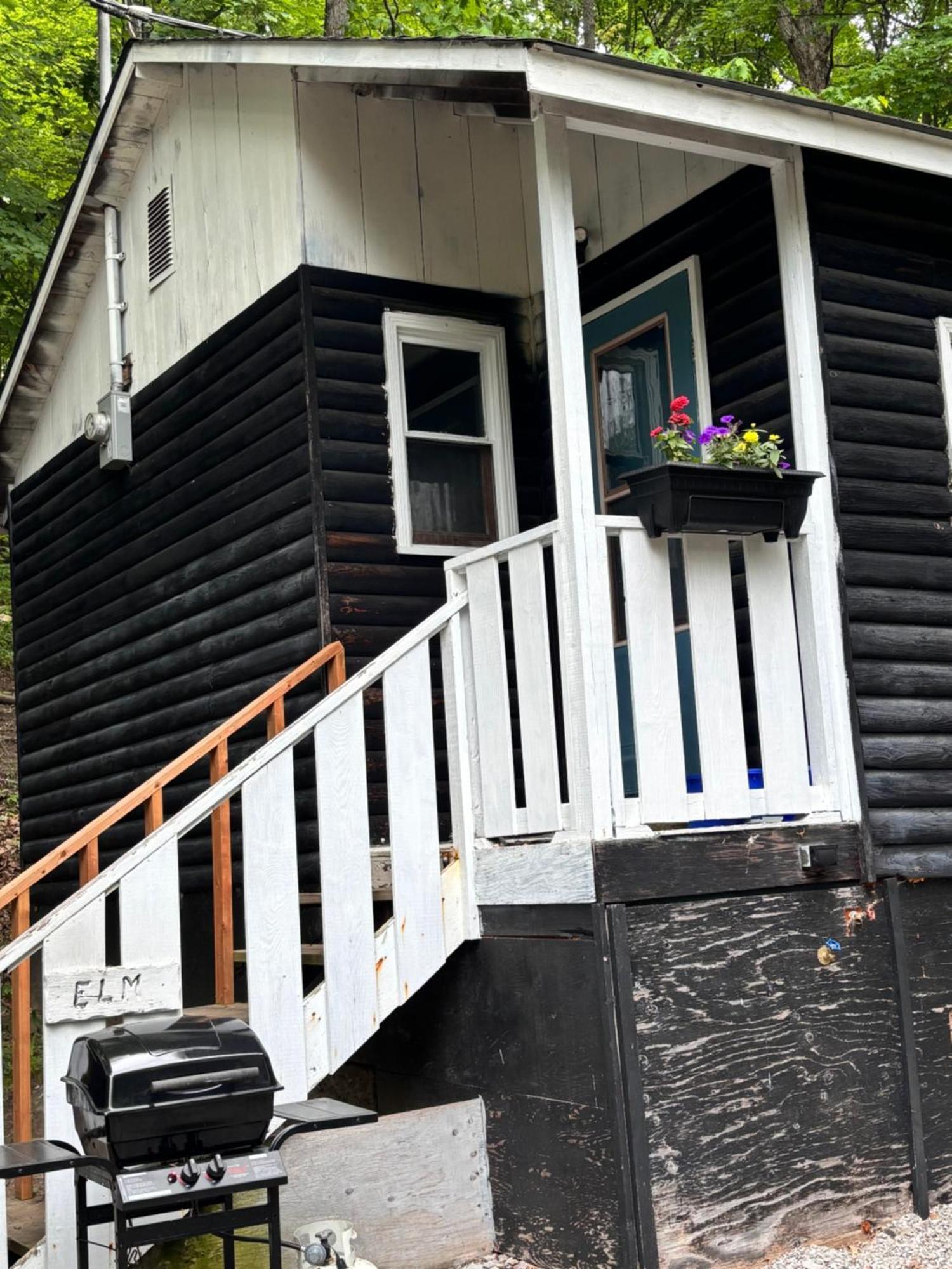 Lakefront Hideaway Resort Kawartha Lakes Exteriér fotografie